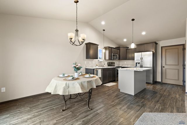 615 BOSWELL BLVD, Box Elder, SD 57719