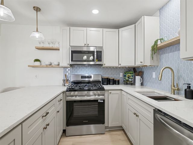 11867 HIGHLAND Avenue, Conneaut Lake, PA 16316