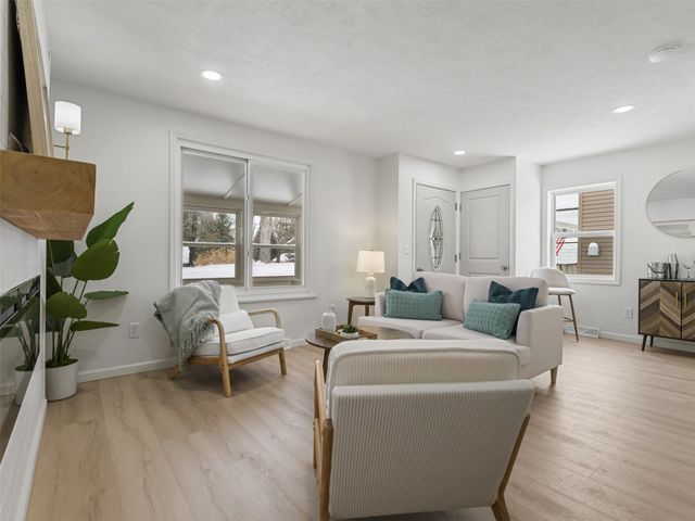 11867 HIGHLAND Avenue, Conneaut Lake, PA 16316