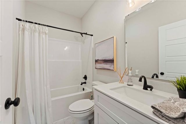 11119 N Crescent Court, Kansas City, MO 64157