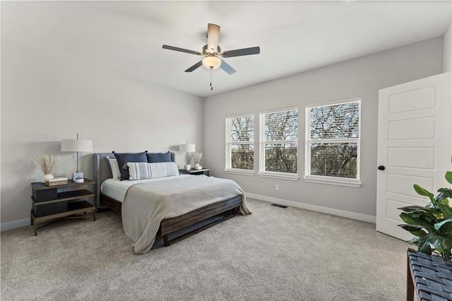 11119 N Crescent Court, Kansas City, MO 64157