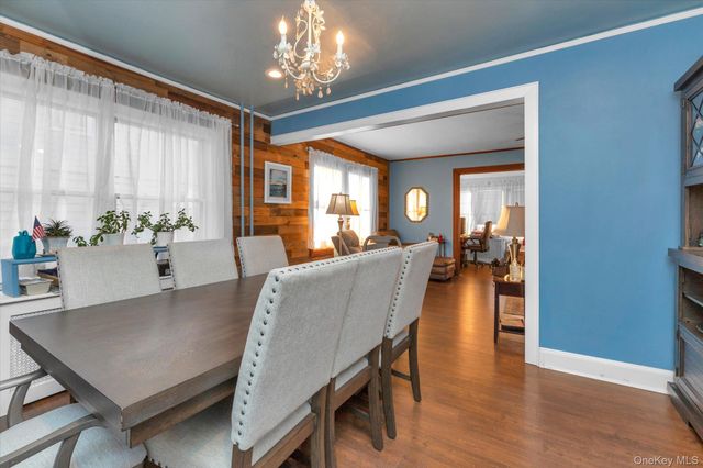 35 S Franklin Avenue, Valley Stream, NY 11580