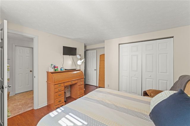 310 Greenwood Dr, North Strabane, PA 15317