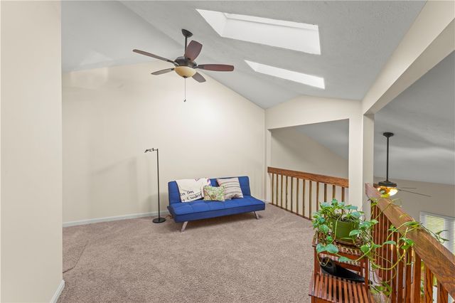 310 Greenwood Dr, North Strabane, PA 15317