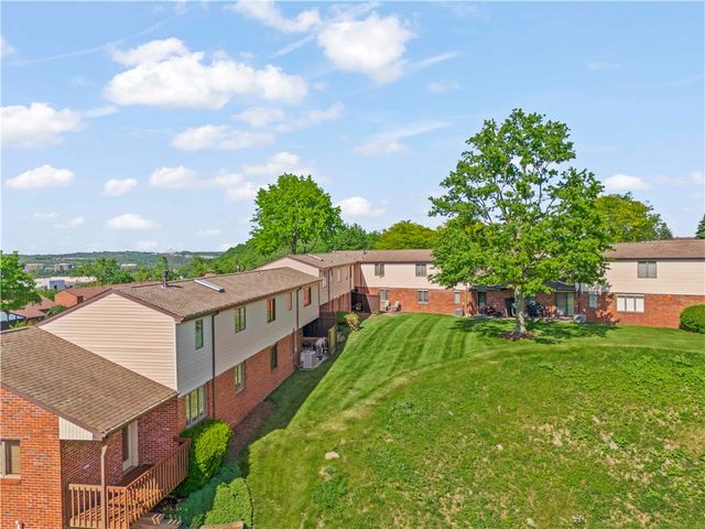310 Greenwood Dr, North Strabane, PA 15317