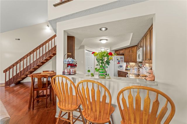 310 Greenwood Dr, North Strabane, PA 15317