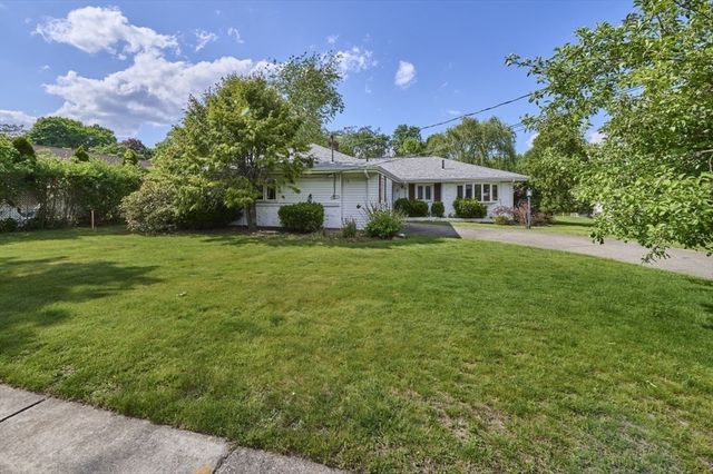 51 Pratt Drive, Newton, MA 02465