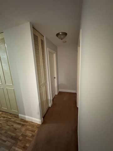 1375 Rebecca Drive 302, Hoffman Estates, IL 60169