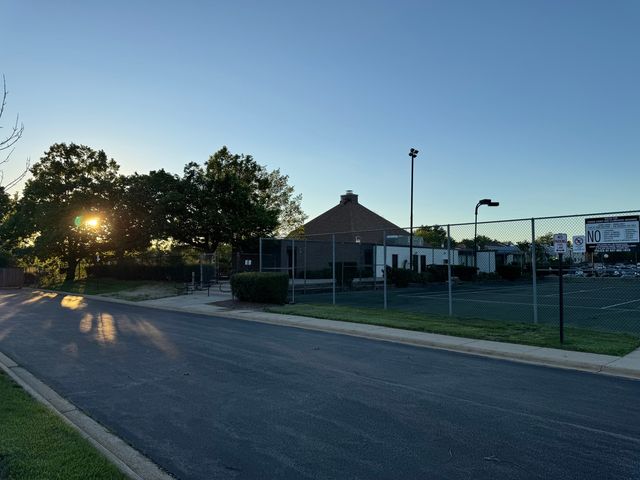 1375 Rebecca Drive 302, Hoffman Estates, IL 60169