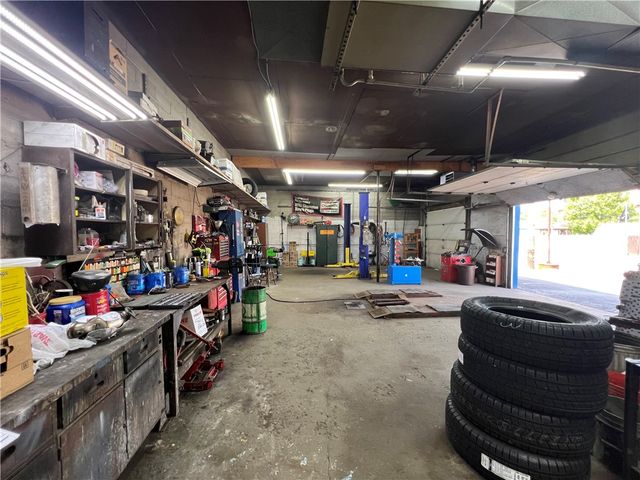 700 Monongahela Ave, Glassport, PA 15045