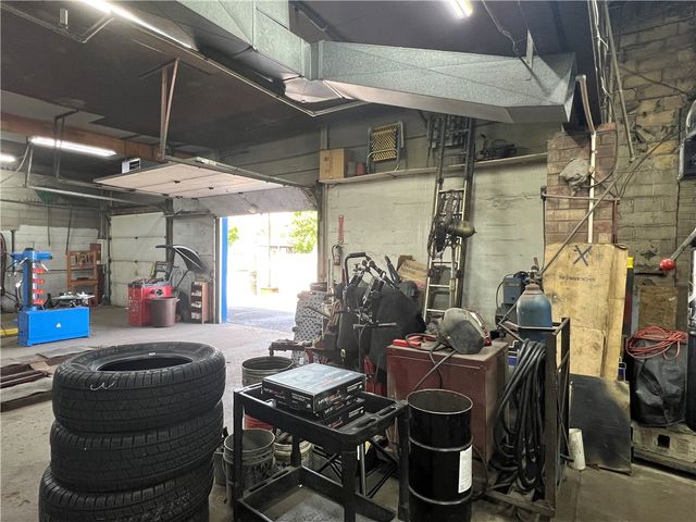 700 Monongahela Ave, Glassport, PA 15045