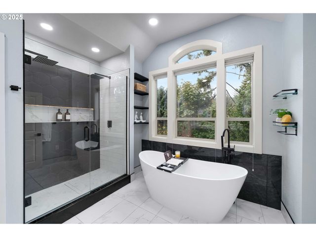 3017 Sw FAIRVIEW Blvd, Portland, OR 97205