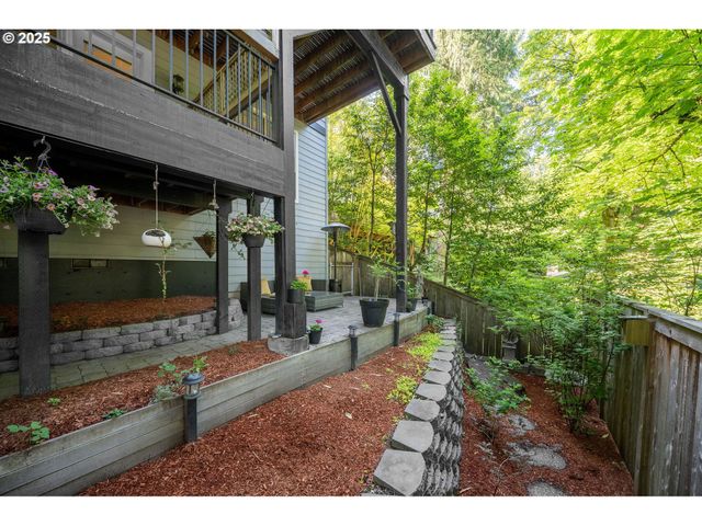 3017 Sw FAIRVIEW Blvd, Portland, OR 97205