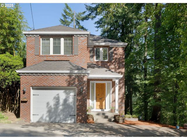 3017 Sw FAIRVIEW Blvd, Portland, OR 97205