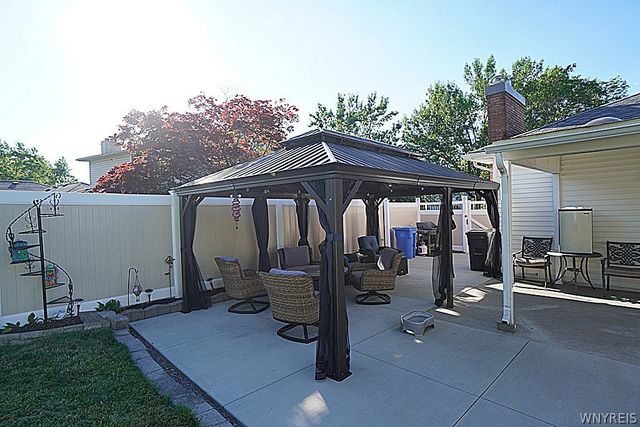 51 Swanson, Amherst, NY 14221