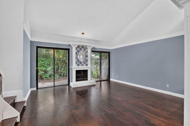 7666 SIERRA Terrace W, Boca Raton, FL 33433