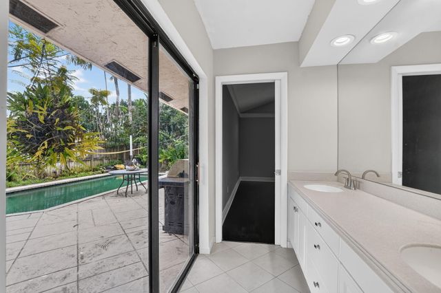7666 SIERRA Terrace W, Boca Raton, FL 33433