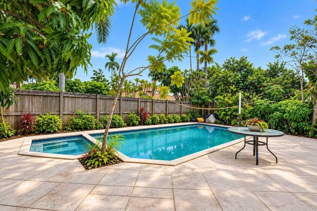 7666 SIERRA Terrace W, Boca Raton, FL 33433