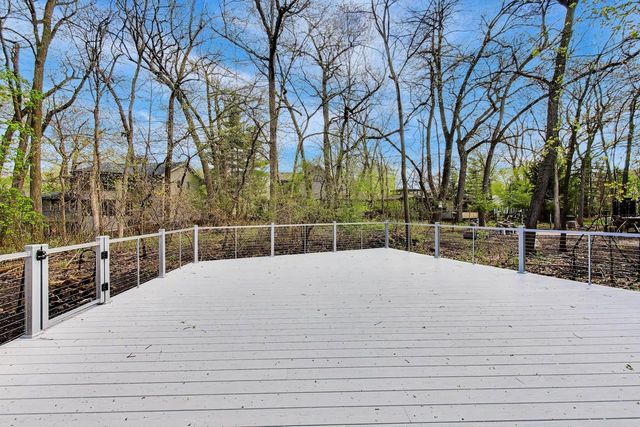 99 Saint Andrews TRAIL, Fontana, WI 53125