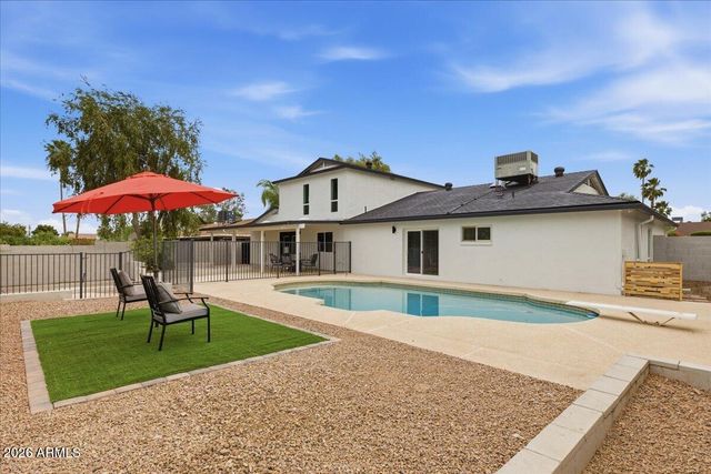 2218 E SUNNYSIDE Drive, Phoenix, AZ 85028