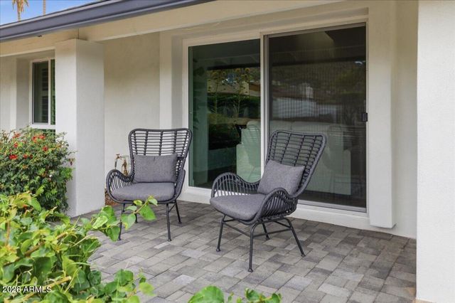 2218 E SUNNYSIDE Drive, Phoenix, AZ 85028