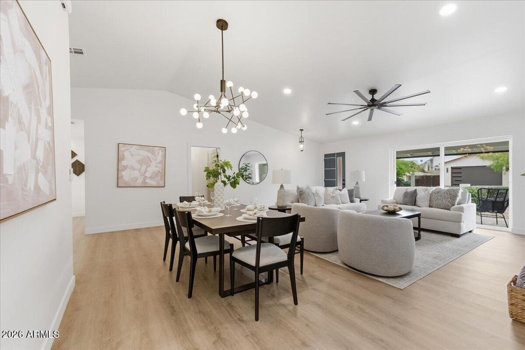 Image 3 of property listing at 2218 E SUNNYSIDE Drive, Phoenix, AZ 85028