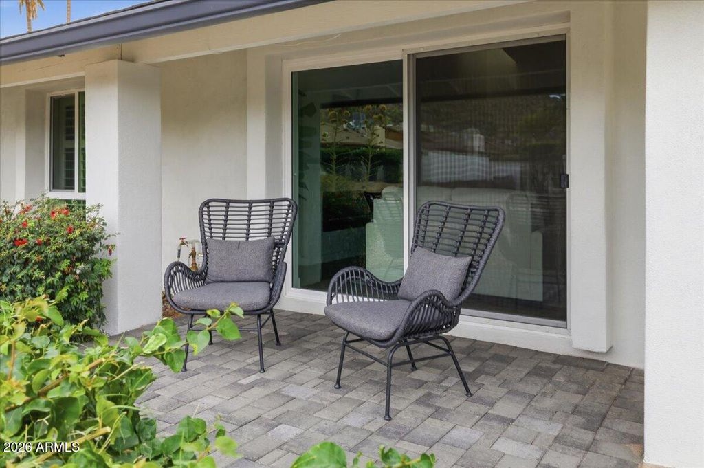 Image 54 of property listing at 2218 E SUNNYSIDE Drive, Phoenix, AZ 85028