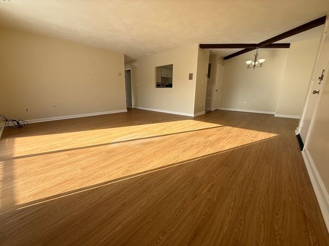 113 Oak Lane 11, Brockton, MA 02301