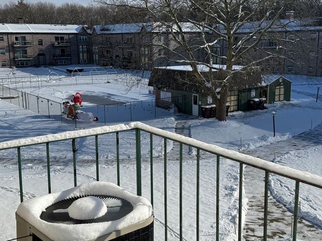 113 Oak Lane 11, Brockton, MA 02301