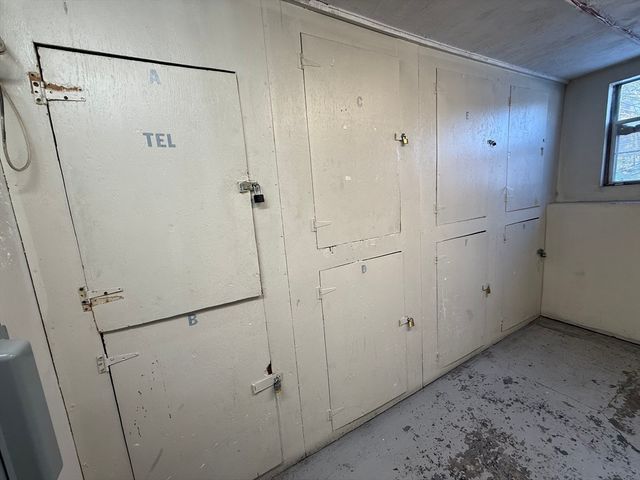 113 Oak Lane 11, Brockton, MA 02301