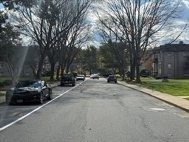 113 Oak Lane 11, Brockton, MA 02301