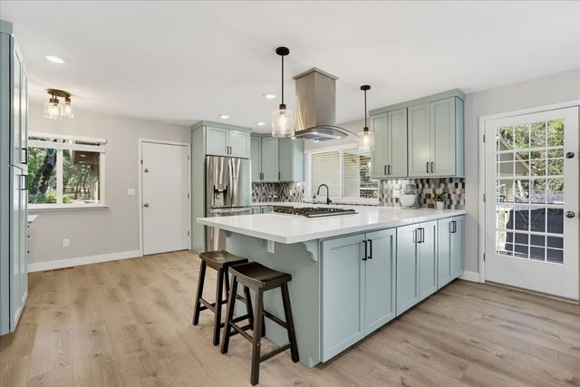 4900 Lorin Ct, Auburn, CA 95602