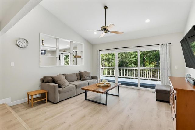 4900 Lorin Ct, Auburn, CA 95602