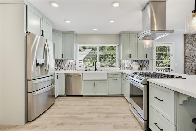 4900 Lorin Ct, Auburn, CA 95602