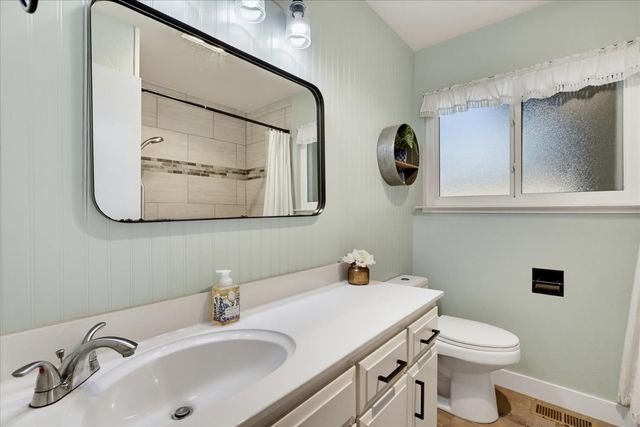 4900 Lorin Ct, Auburn, CA 95602