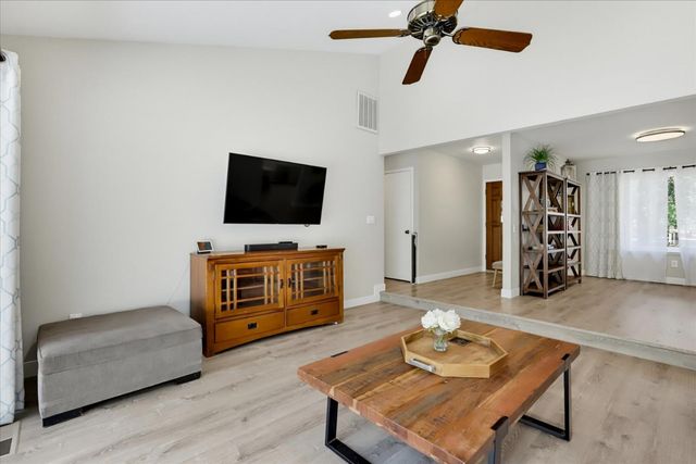 4900 Lorin Ct, Auburn, CA 95602