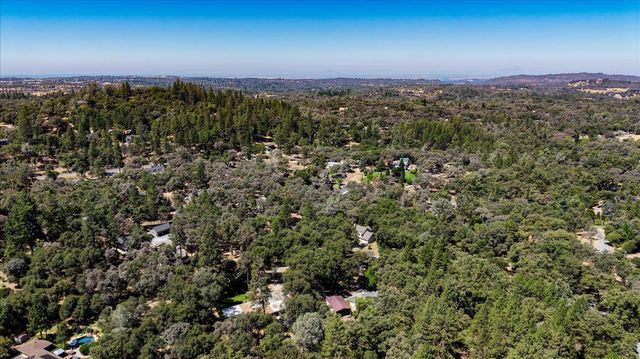 4900 Lorin Ct, Auburn, CA 95602