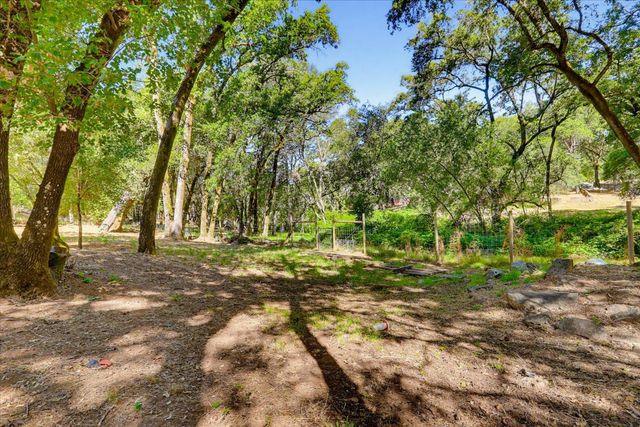4900 Lorin Ct, Auburn, CA 95602