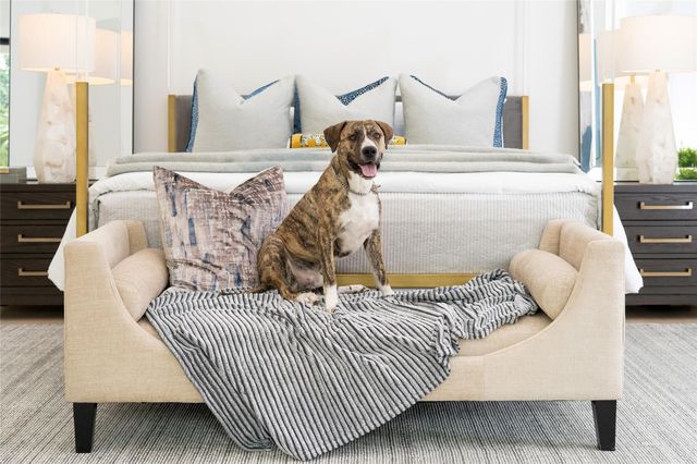 625 Piney Point Road, Houston, TX 77024