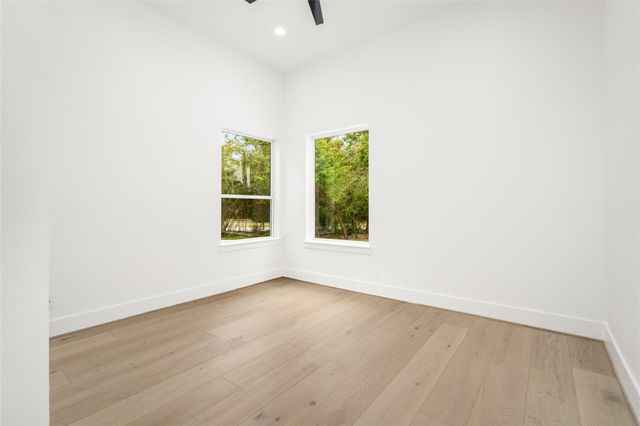 625 Piney Point Road, Houston, TX 77024