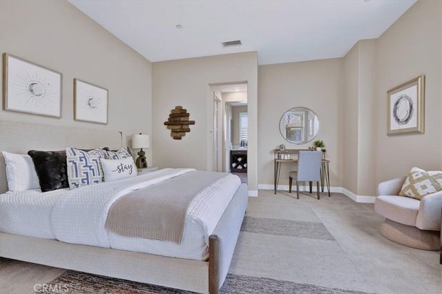 168 Crossover, Irvine, CA 92618