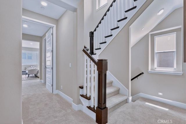 168 Crossover, Irvine, CA 92618