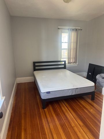 16 St Marks Rd 3, Boston, MA 02124