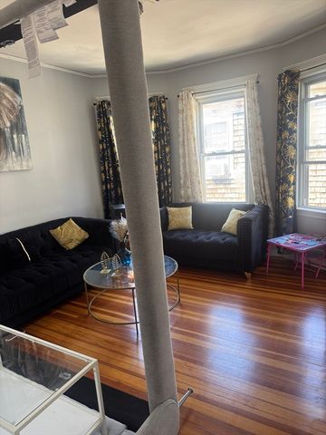 16 St Marks Rd 3, Boston, MA 02124