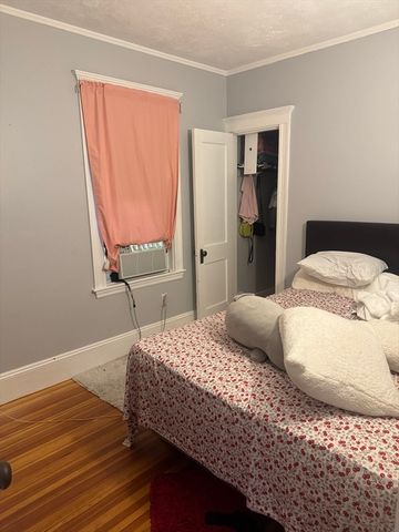 16 St Marks Rd 3, Boston, MA 02124
