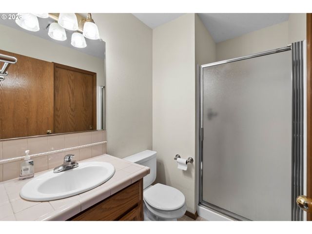 7574 Sw 179TH Pl, Beaverton, OR 97007