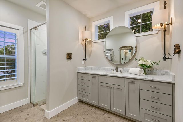 17510 Whippoorwill TRL, Lago Vista, TX 78645