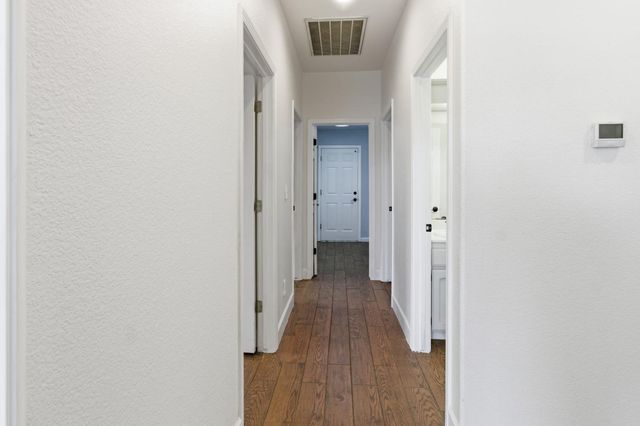 2091 Hastings Dr, Los Banos, CA 93635