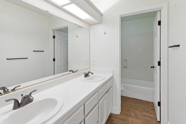 2091 Hastings Dr, Los Banos, CA 93635