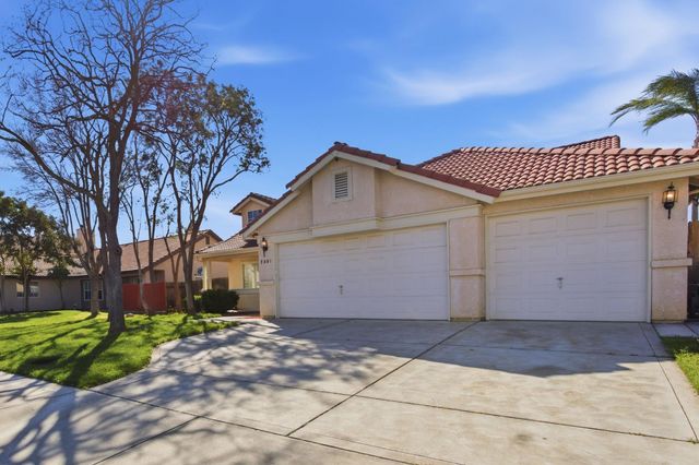 2091 Hastings Dr, Los Banos, CA 93635
